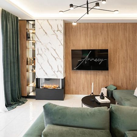 Annecy Apartment อเล็กซานโดรโพลิส ภายนอก รูปภาพ