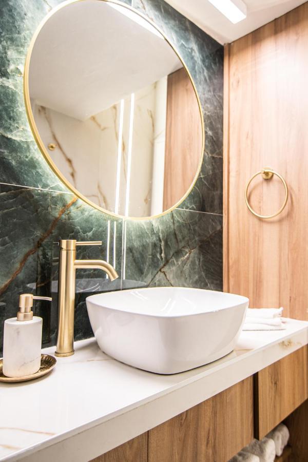Annecy Apartment อเล็กซานโดรโพลิส ภายนอก รูปภาพ